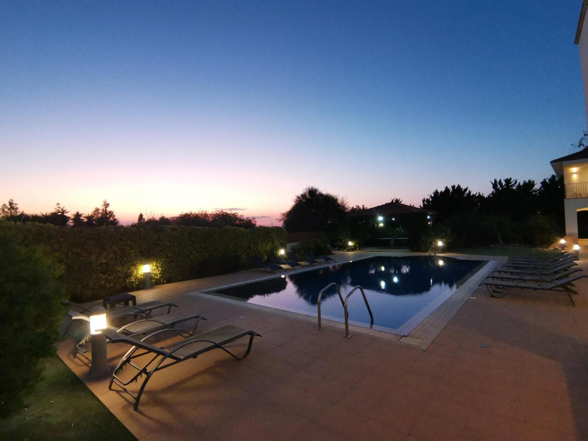 Orchard Blossom Private Villa With Pool Phrenaros 외부 사진